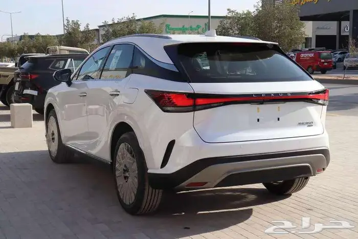 لكزس Rx 4