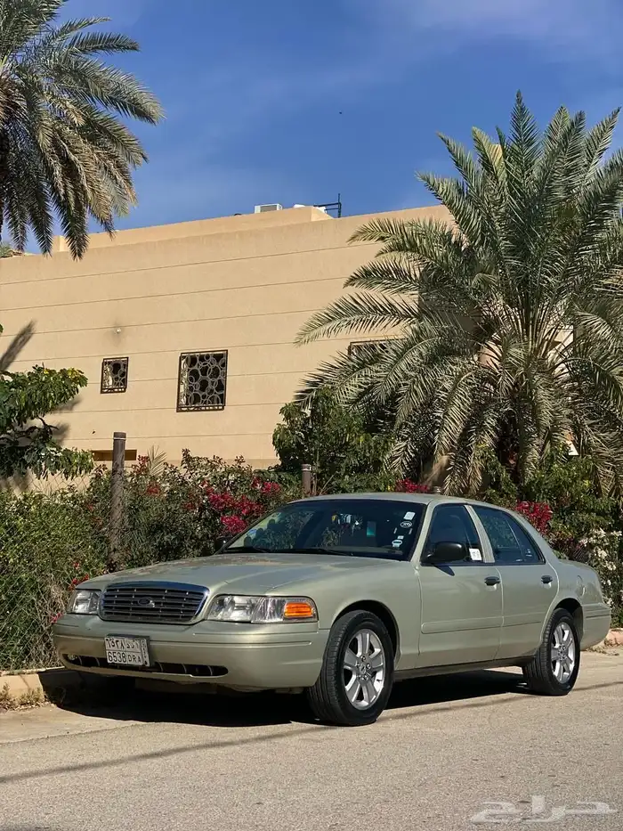 فورد موديل 2005 فيكتوريا 2