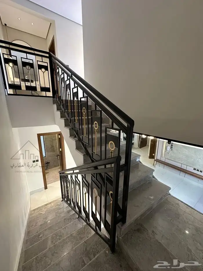 للبيع فيلا روف علوي حي الاخضر تبوك 680 الف 6
