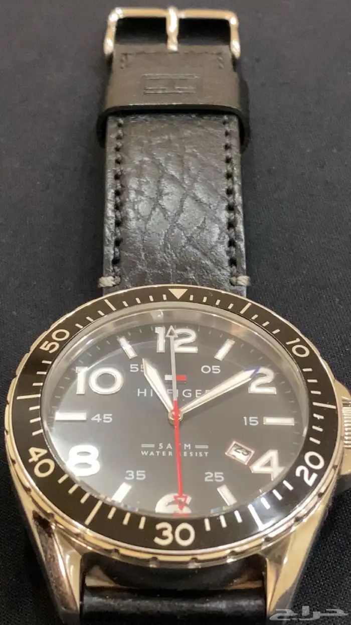 ساعة ( تومي هيلفيغر ) ب 400 ريال 0