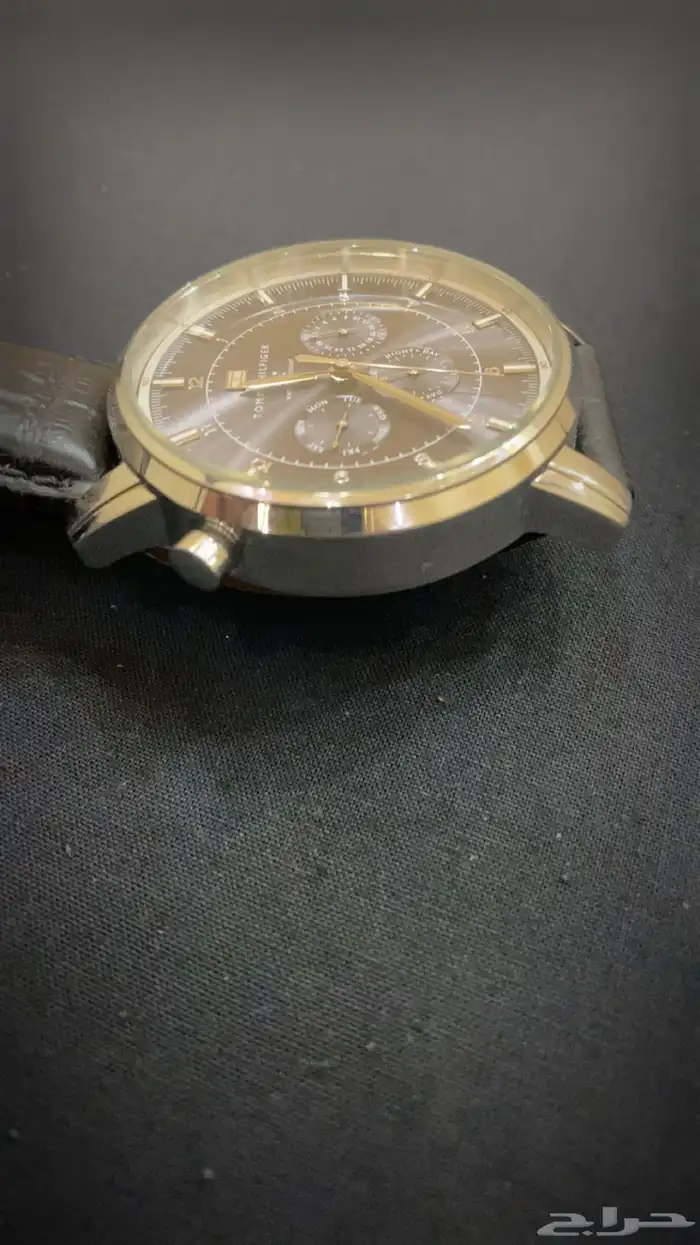 ساعة ( تومي هيلفيغر ) ب 150 ريال 3