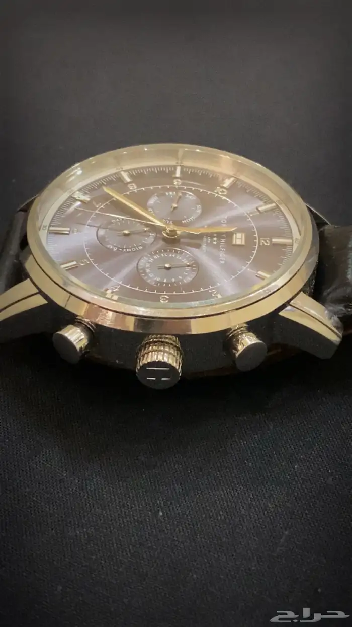 ساعة ( تومي هيلفيغر ) ب 150 ريال 1