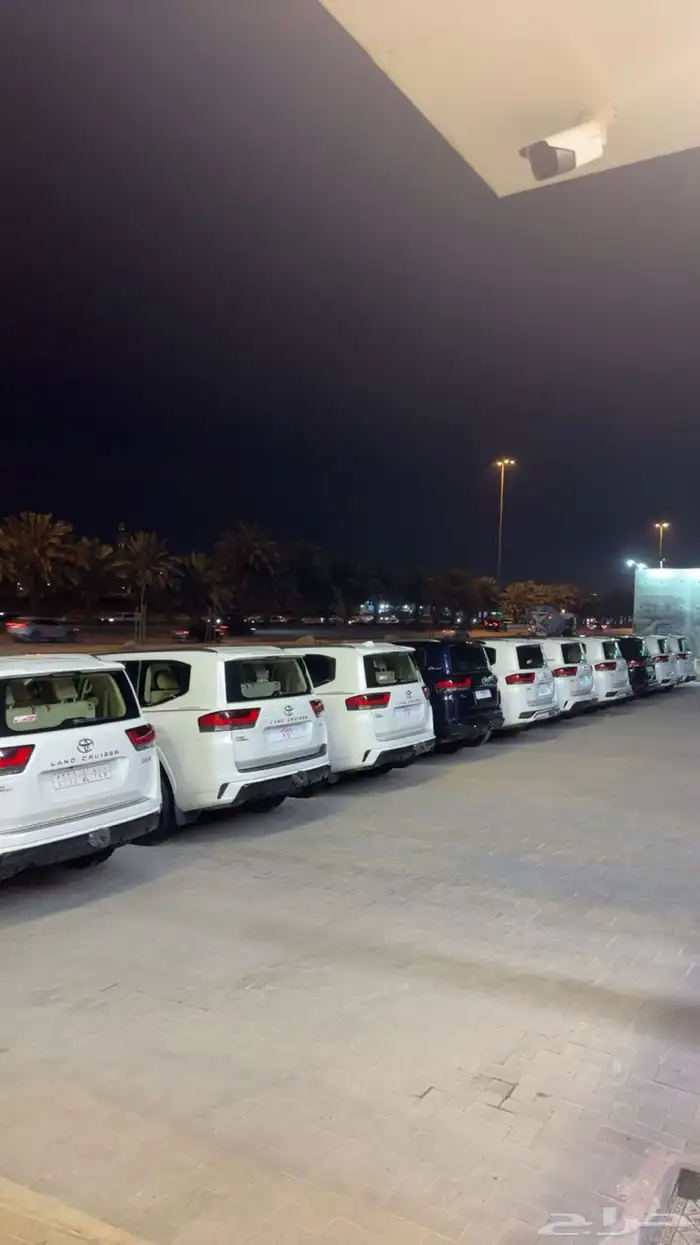 ايجار سيارات فخمه 2