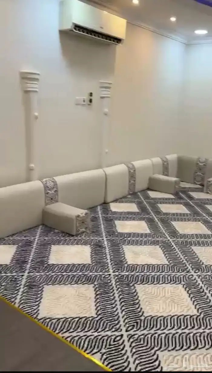للأيجار شقه عزاب مدخل خاص 0