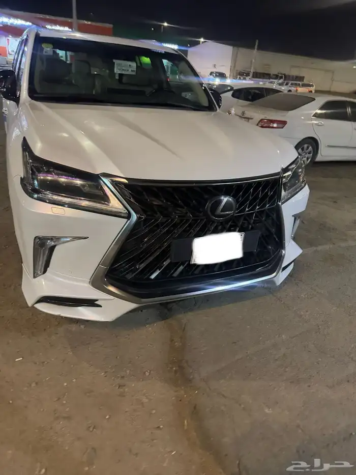 لكزس 570 مودل 2019 4