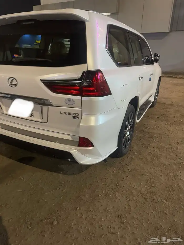 لكزس 570 مودل 2019 3