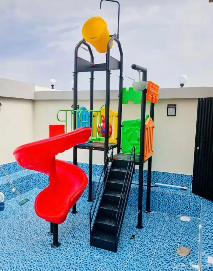 العاب مائيه وألعاب حدائق العاب مسابح 1