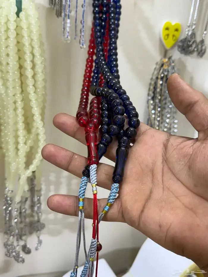 مجموعه كبيره من الأعواد والسبح والهدايا بأسعار مخفضة 4