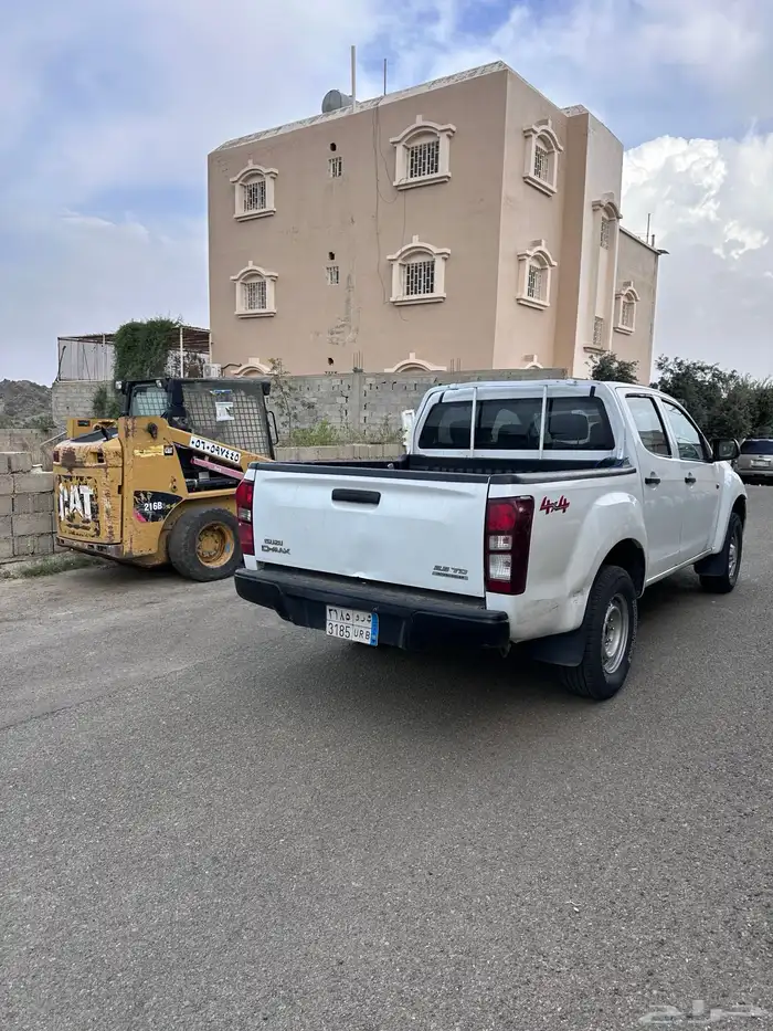 ايسوزو ديماكس 2020 1