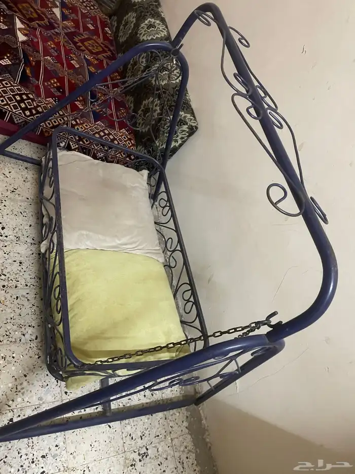 قربان الطالع عند بيت الاخبار 0