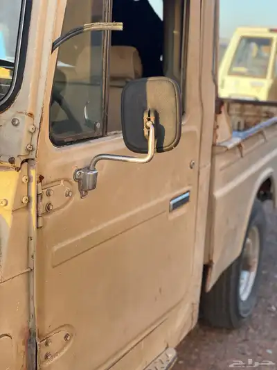 للبيع او تشليح قطع غيار جيب شاص وربع من 77 الى84 22