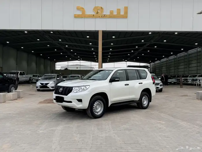 تويوتا برادو 2019 ابيض 4 سلندر 0