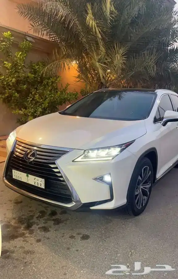 قاعده لوحه طويله افالون مرسيدس E300  99