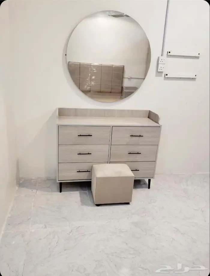 أسرة و مراتب و دواليب 1