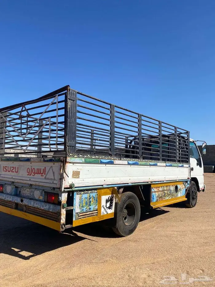 صندوق دينه ايسوزوا 2007 للبيع شد بلد 1