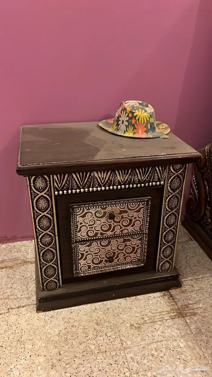 حبتين سرير نفر و كومدينه للبيع 1