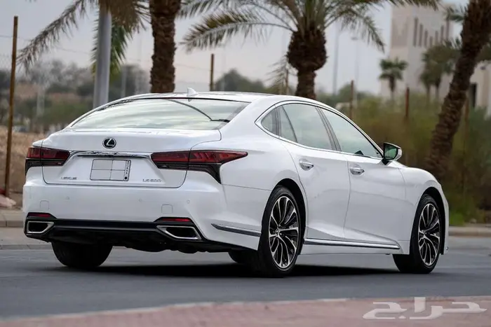لكزس LS500 CC عبداللطيف جميل مخزنة أول مستخدم من الوكالة2021 4