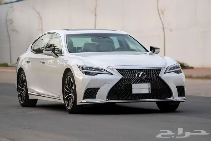 لكزس LS500 CC عبداللطيف جميل مخزنة أول مستخدم من الوكالة2021 5