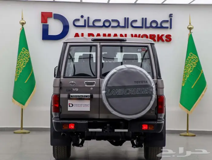 جيب لاندكروزر ربع نص فل 2024 ( كويتي ) . 6