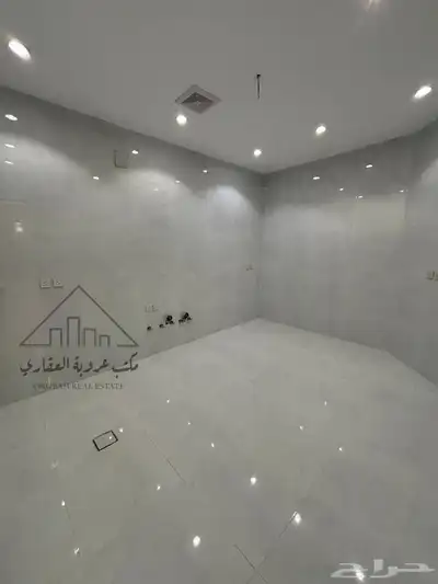للبيع فيلا روف علوي حي الصفاء 9
