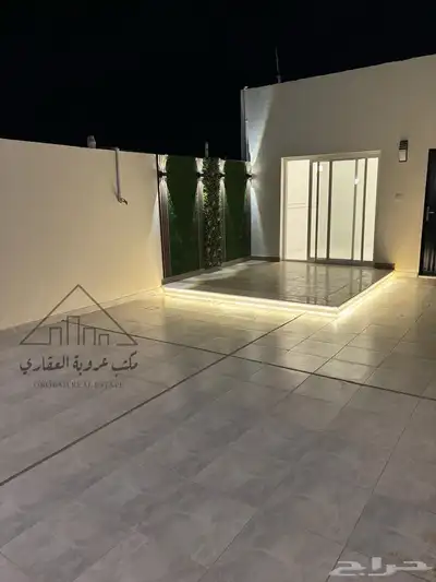 للبيع فيلا روف علوي حي الصفاء 13
