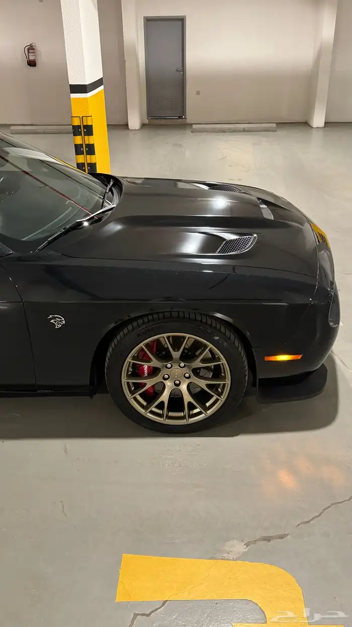 تشالنجر هيلكات Phantom Black 35