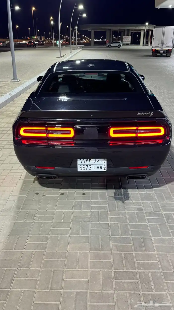 تشالنجر هيلكات Phantom Black 43