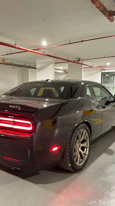تشالنجر هيلكات Phantom Black 15