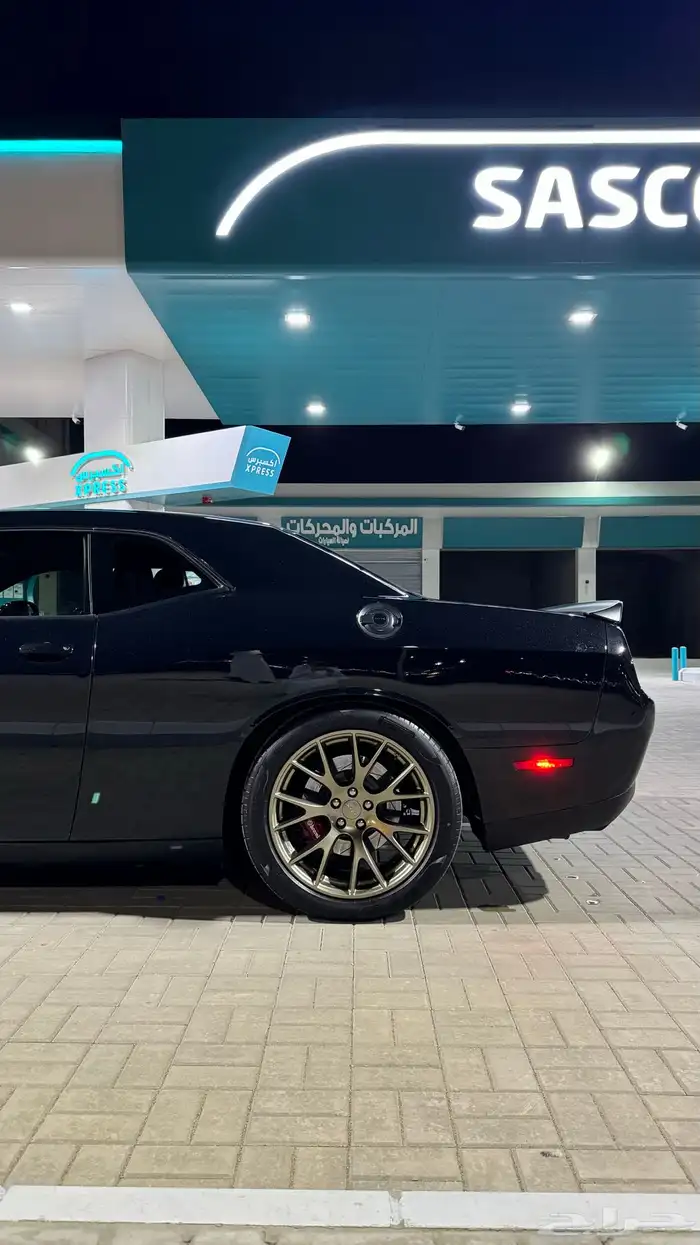 تشالنجر هيلكات Phantom Black 22