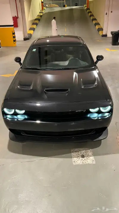 تشالنجر هيلكات Phantom Black 6