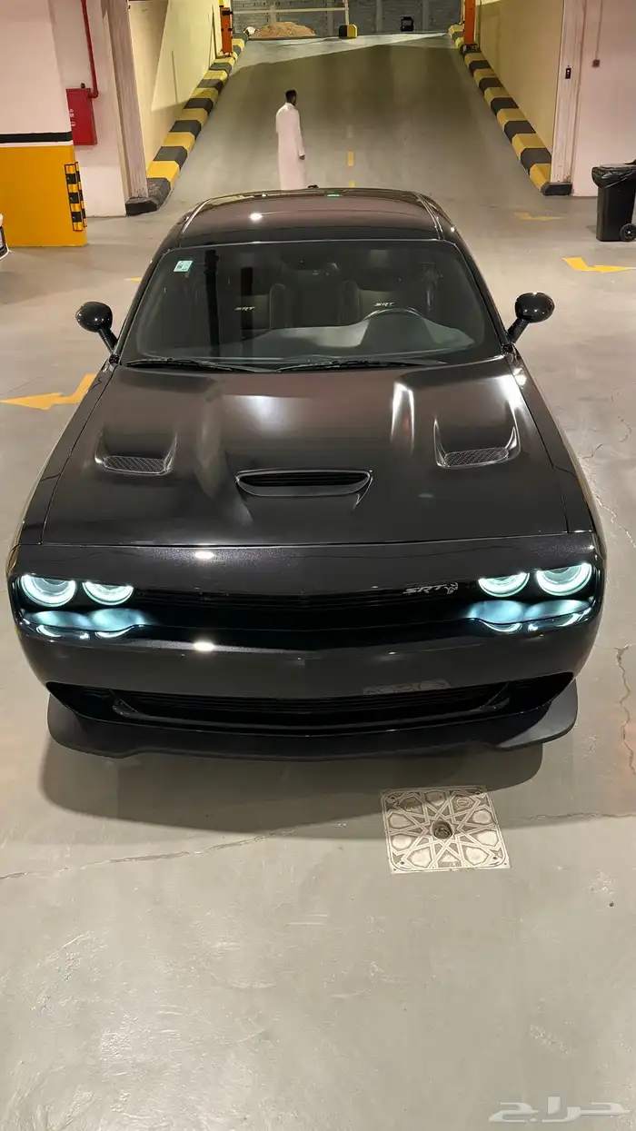 تشالنجر هيلكات Phantom Black 6