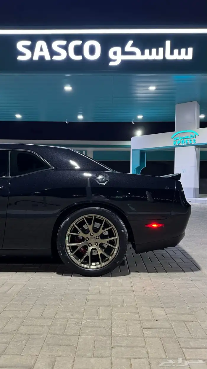 تشالنجر هيلكات Phantom Black 24