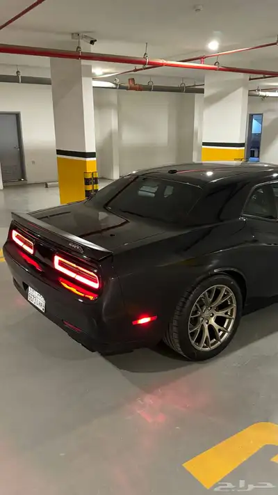 تشالنجر هيلكات Phantom Black 14