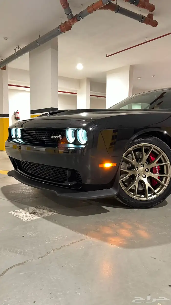 تشالنجر هيلكات Phantom Black 11