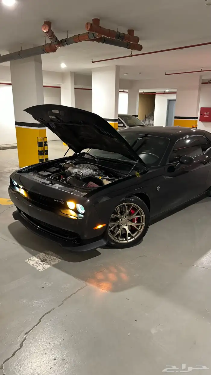 تشالنجر هيلكات Phantom Black 4