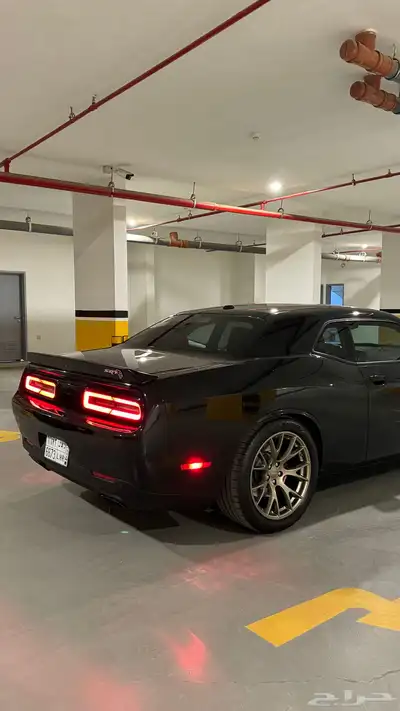تشالنجر هيلكات Phantom Black 13