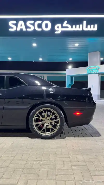 تشالنجر هيلكات Phantom Black 44