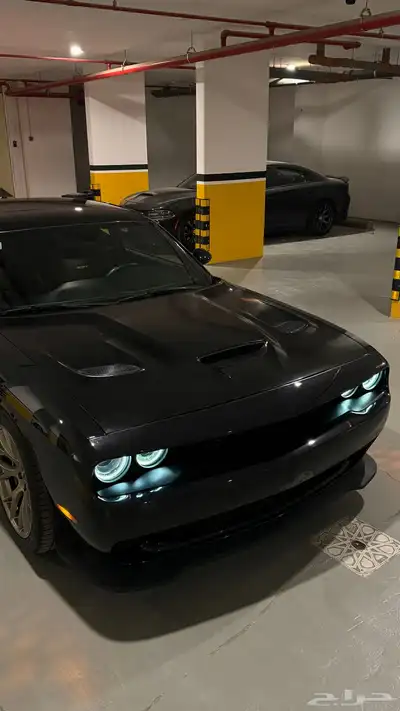 تشالنجر هيلكات Phantom Black 8