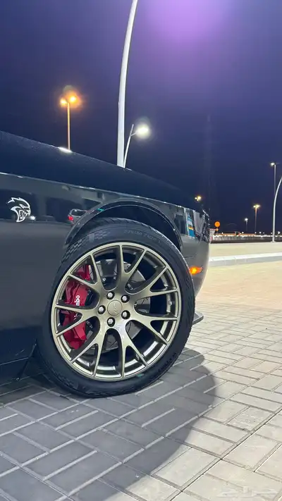 تشالنجر هيلكات Phantom Black 42