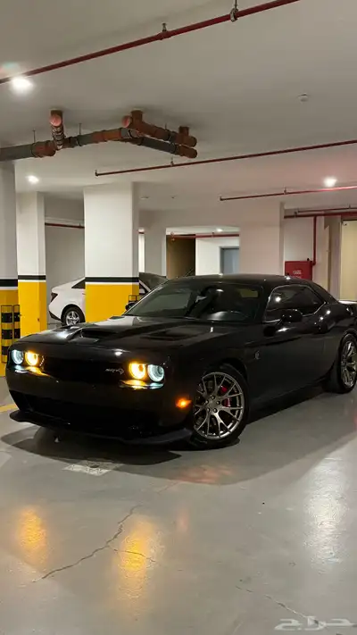 تشالنجر هيلكات Phantom Black 37