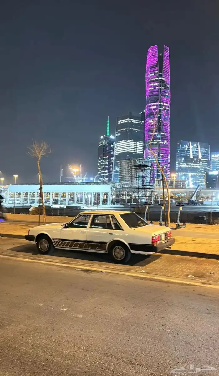 نيسان لوريل 200 L كلاسيك 7