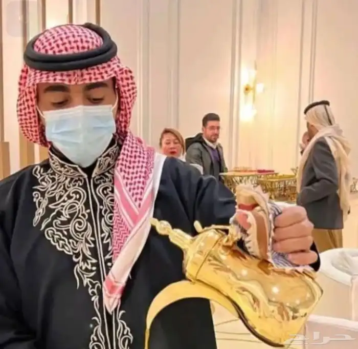 قهوجي وصبابين قهوة قهوه صباب صبابين صب قهوة قهوجين ضيافة 6
