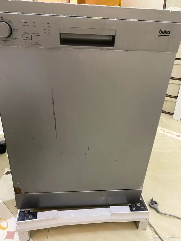 للبيع قطع غيار غساله صحون بيكو ب 300 ريال 0