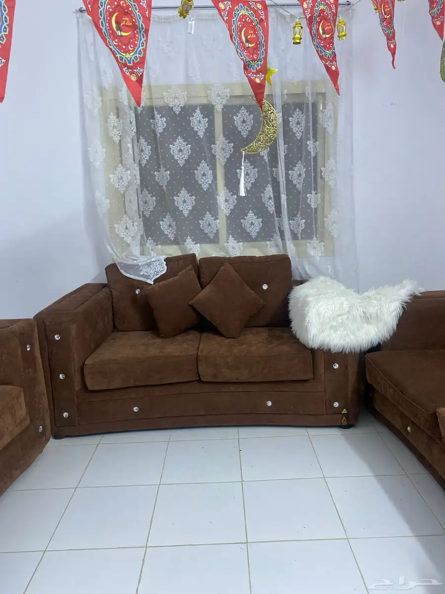 كنب للبيع 4 قطع نظيف 3