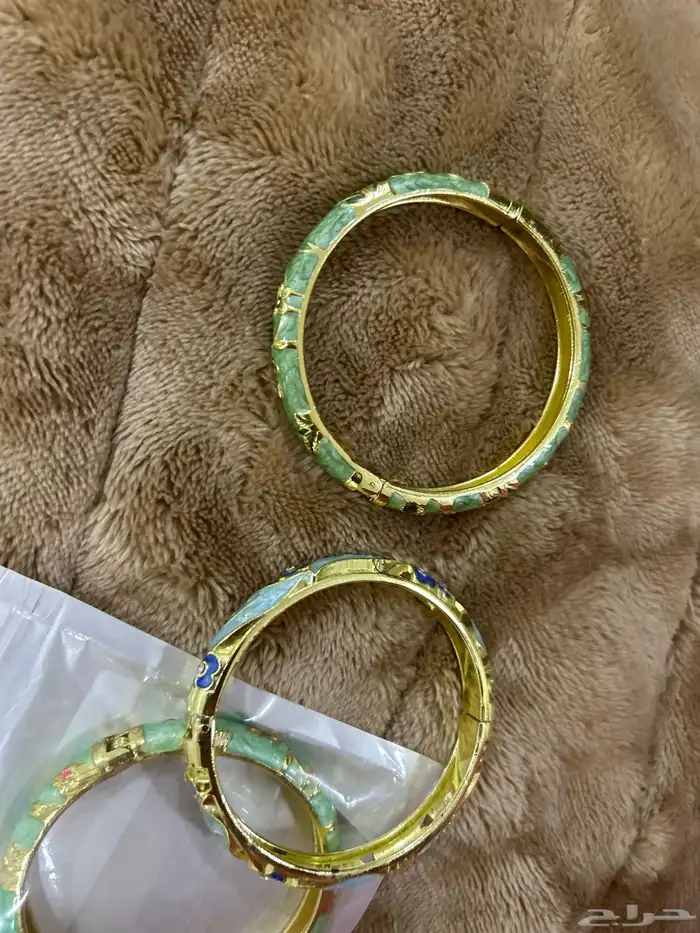 اسكسوارات 3 قطع ب50 ريال لون اخضر وأزرق وكحلي 0