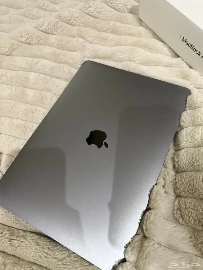 لابتب ماك بوك اير ام 1 3