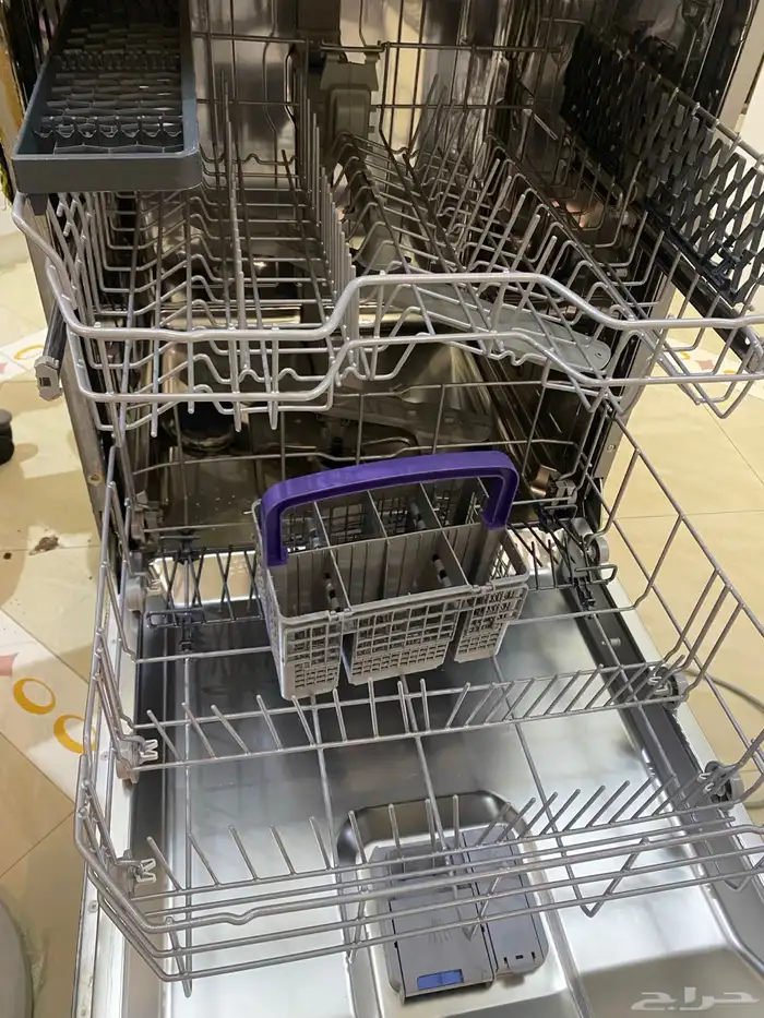 للبيع قطع غيار غساله صحون بيكو ب 300 ريال 3