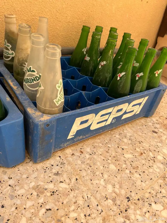 صندوق قوارير قديم 0