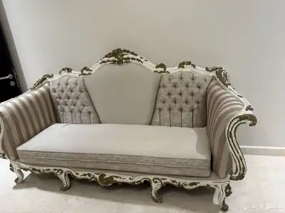 كنب و طاولات بحاله ممتازه 0