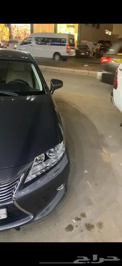 لكزس ES350 نظيف 3